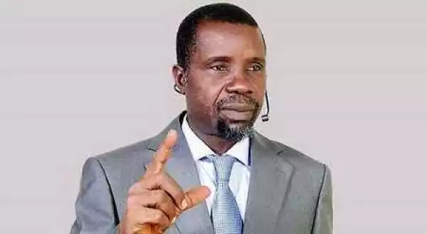 Atiku Will Defeat Buhari in 2019; Nigeria Will Split Into 5 - Prophet Olagunju Gives Frightening 2017 Prophecy
